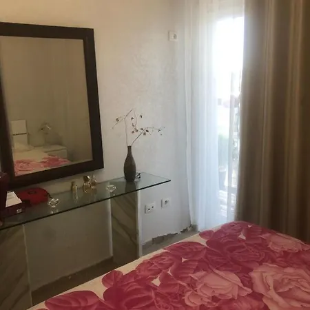 Pelinku * Velipojë